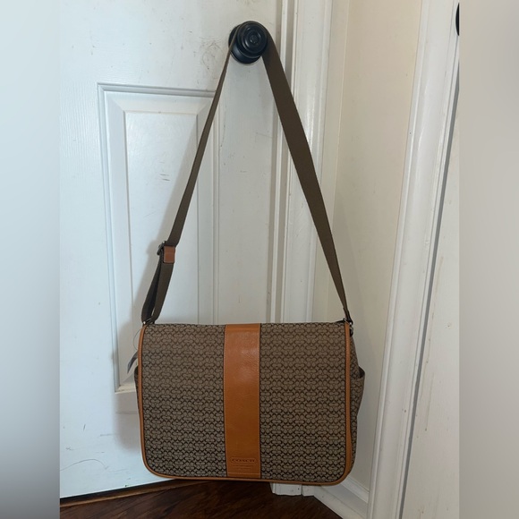 Coach NWT Khaki/Natural Signature Canvas & Leather Diaper/Messenger Bag (F77004) - Picture 1 of 15